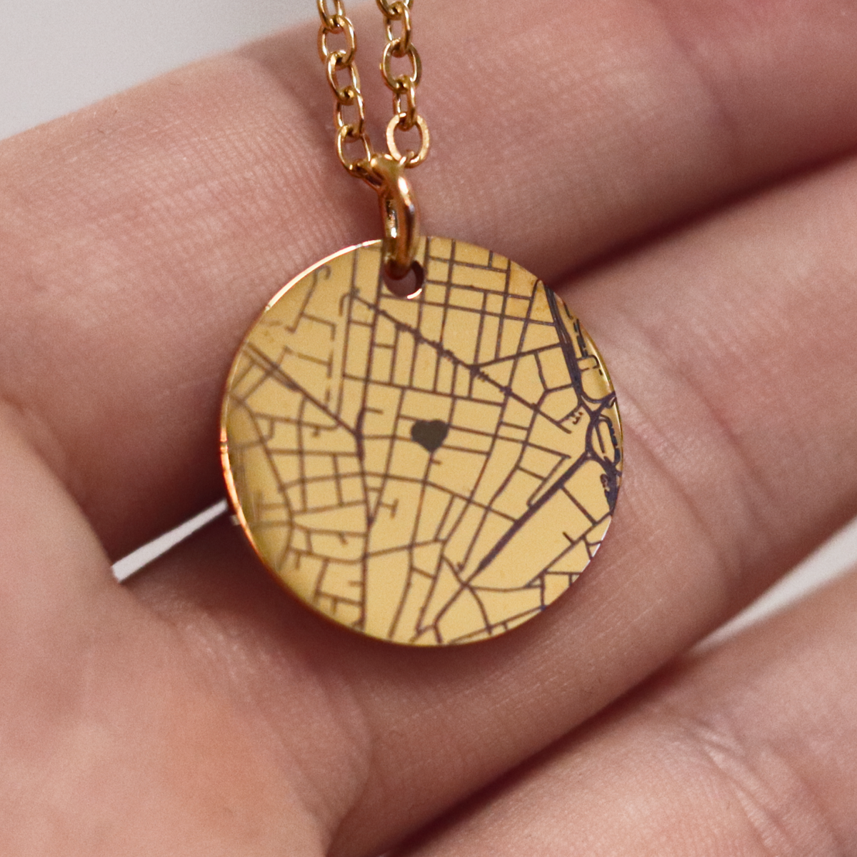 Personalisierte Halskette "Wo alles begann" mit Ort & Handschrift