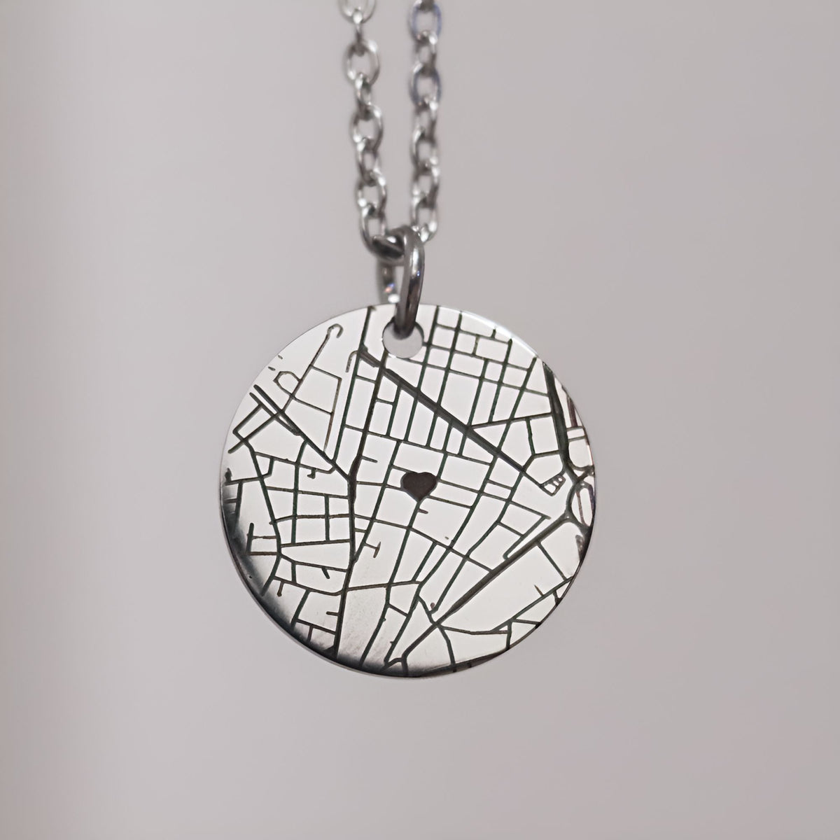 Personalisierte Halskette "Wo alles begann" mit Ort & Handschrift